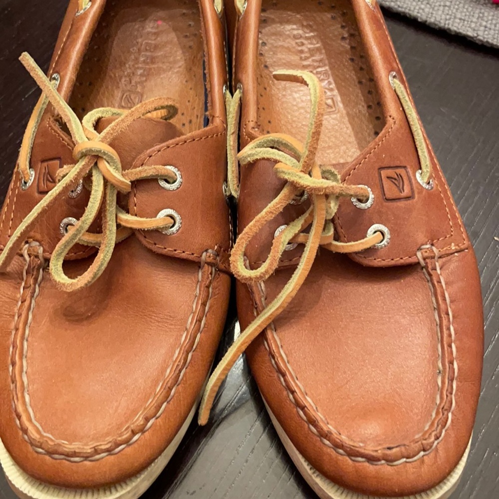 Brown leather Sperry slides